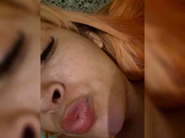 ZunaraOfficial1 webcam