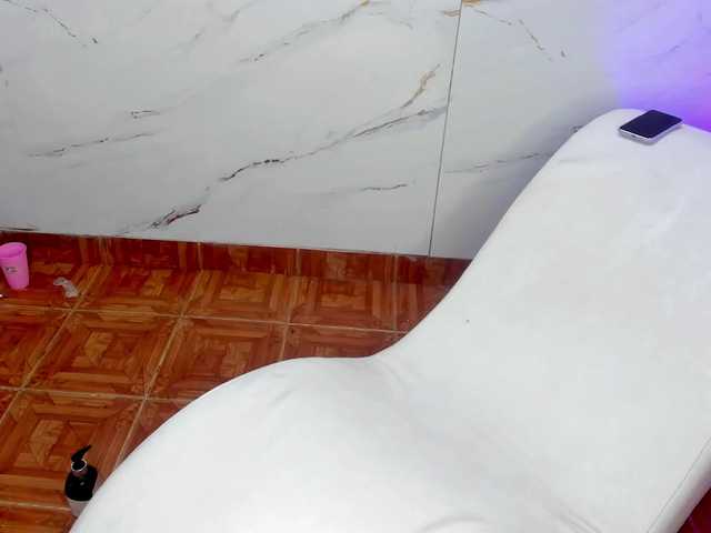  AmazingFantasys chat room