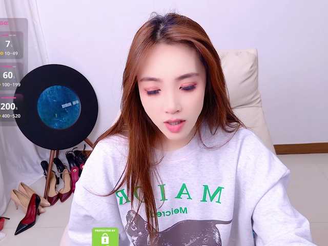 zhuli1163 live cam on BongaCams