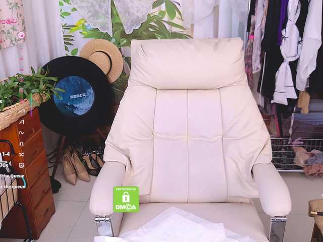 zhuli1163 live cam on BongaCams