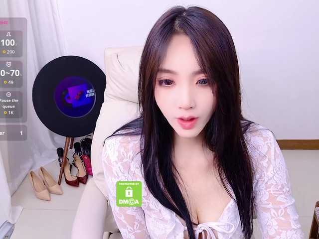 zhuli1163 live cam on BongaCams