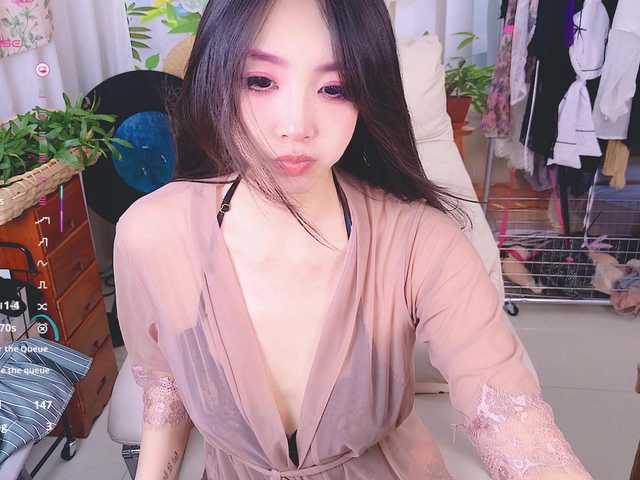 zhuli1163 live cam on BongaCams