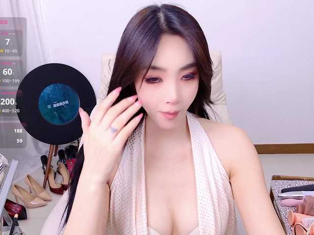 zhuli1163 live cam on BongaCams