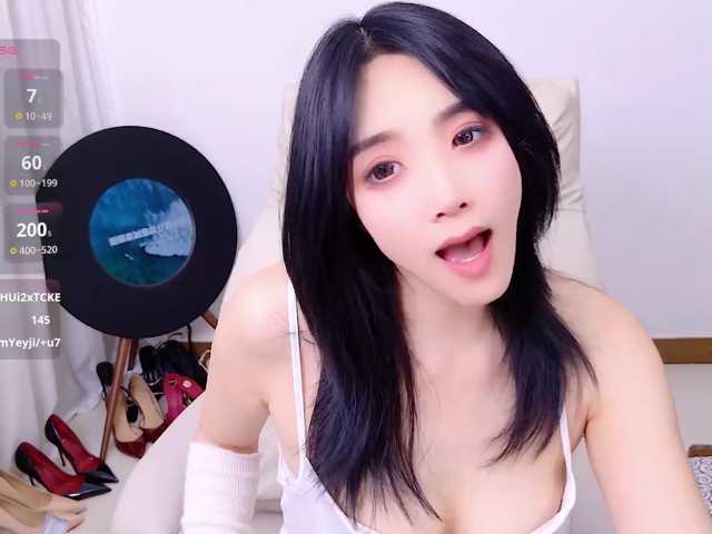 zhuli1163 live cam on BongaCams