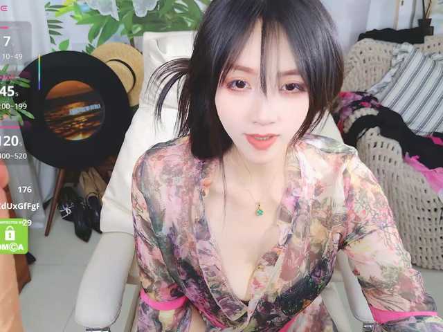 zhuli1163's BongaCams show and profile