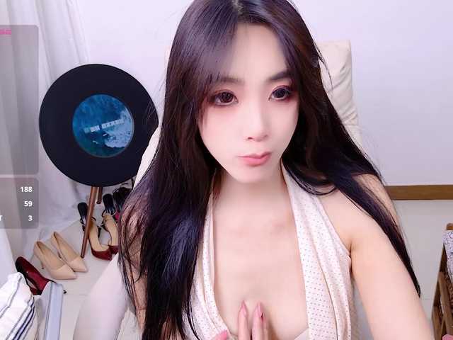 zhuli1163 live cam on BongaCams