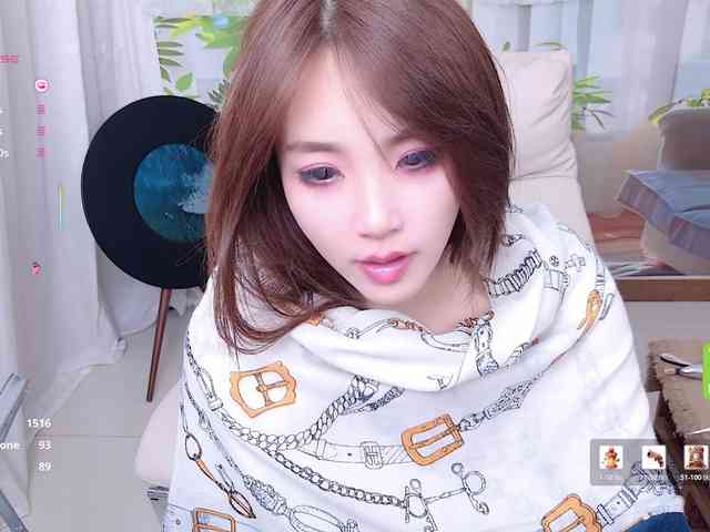 zhuli1163 Live Webcam on BongaCams