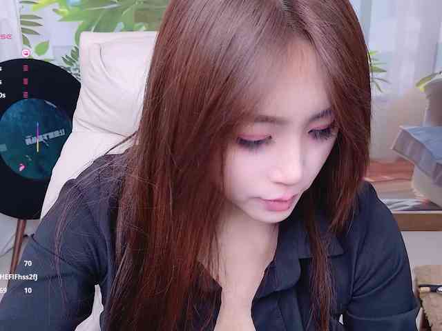 zhuli1163 Live Webcam on BongaCams