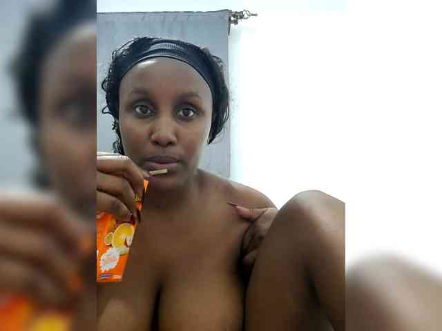 Prettycarolinaa webcam