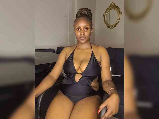 Prettycarolinaa webcam