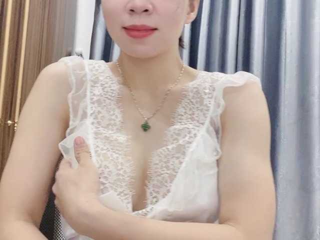 Ryo-Jisoo live cam on BongaCams