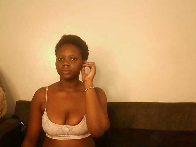 Cherrydrip Live Cam on BongaCams