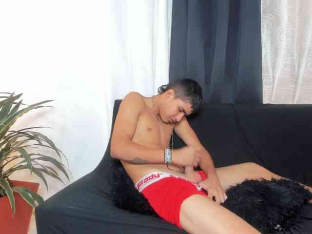 YoungcutegirlsX webcam