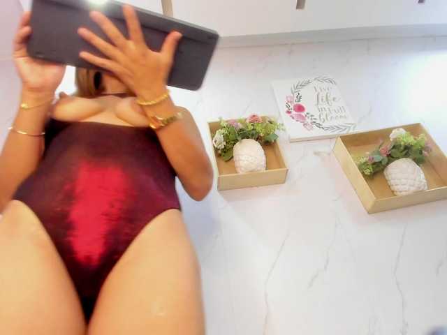 Danarivers live cam on BongaCams