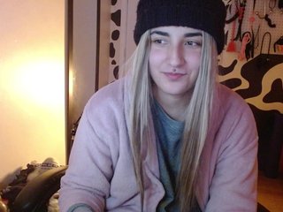 hi-elora Porn Show