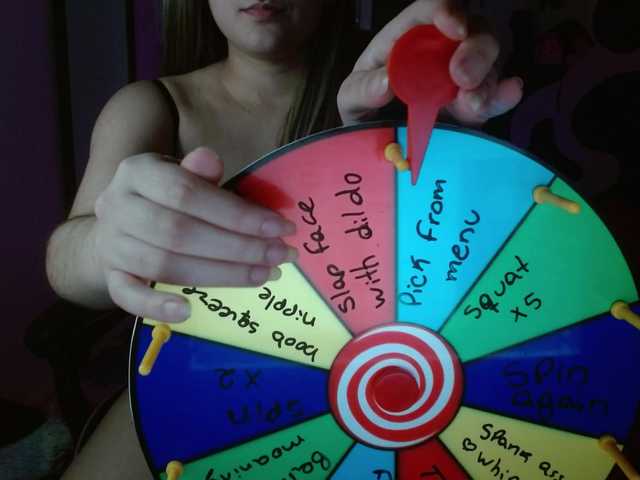 hi-elora live cam on BongaCams