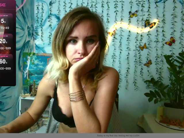 HarleyWid live cam on BongaCams