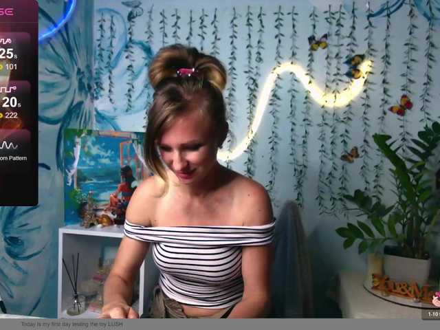 HarleyWid live cam on BongaCams