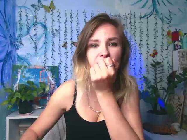 HarleyWid live cam on BongaCams