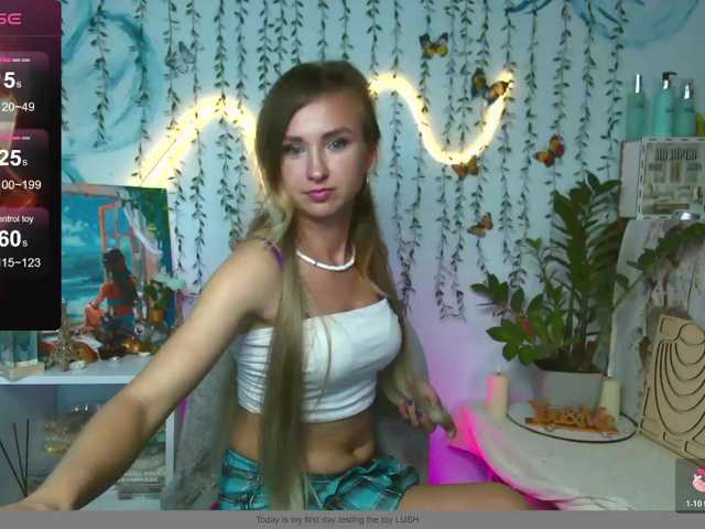 HarleyWid live cam on BongaCams