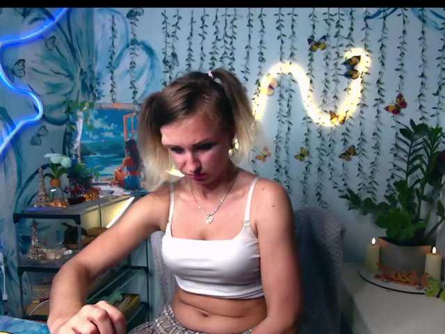 HarleyWid live webcam show