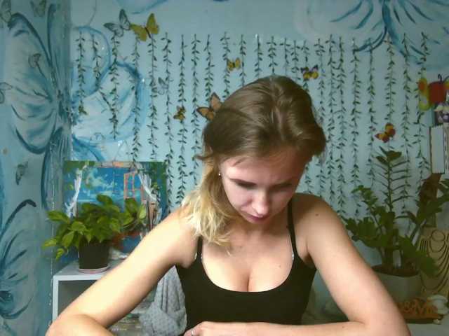 HarleyWid live cam on BongaCams