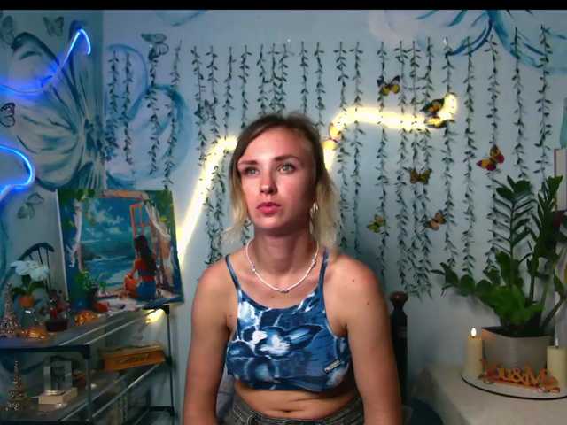 HarleyWid live cam on BongaCams