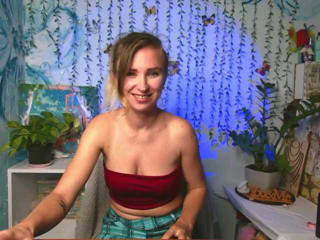 HarleyWid live cam on BongaCams