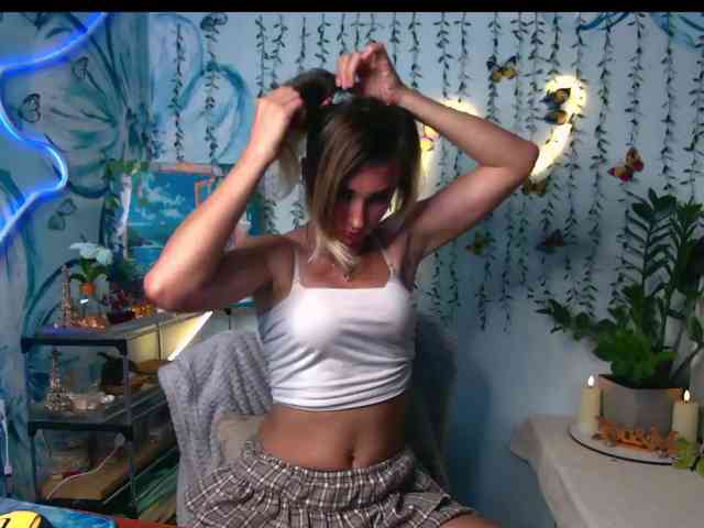 HarleyWid Live Webcam on BongaCams