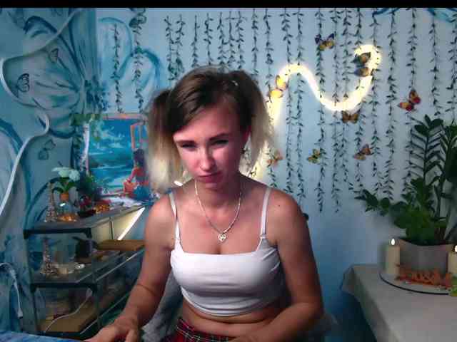 HarleyWid Live Webcam on BongaCams