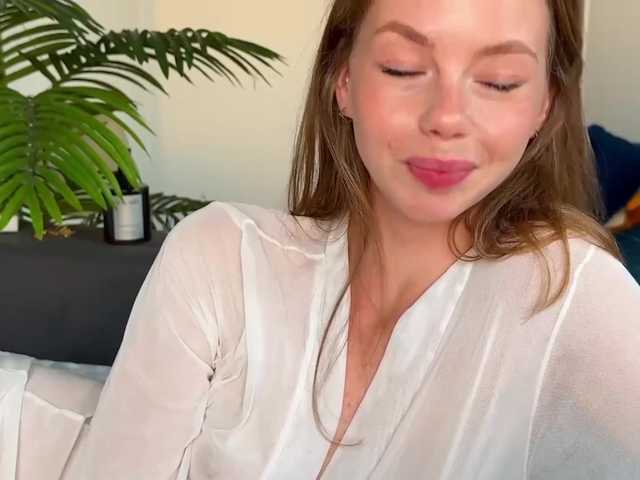 ElliWilson live cam on BongaCams