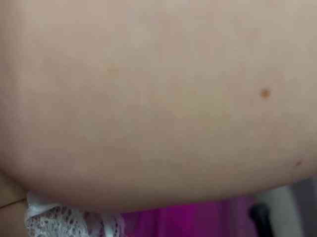 ElliWilson webcam