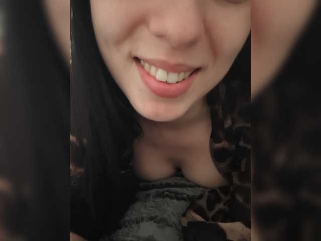 playfulKitty live cam on BongaCams
