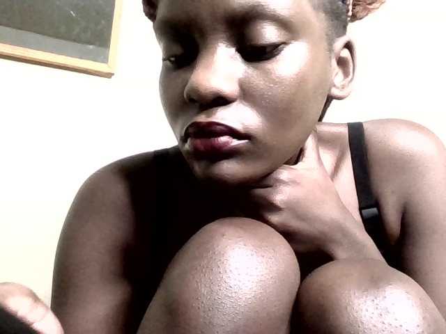 HornyCleo live cam on BongaCams