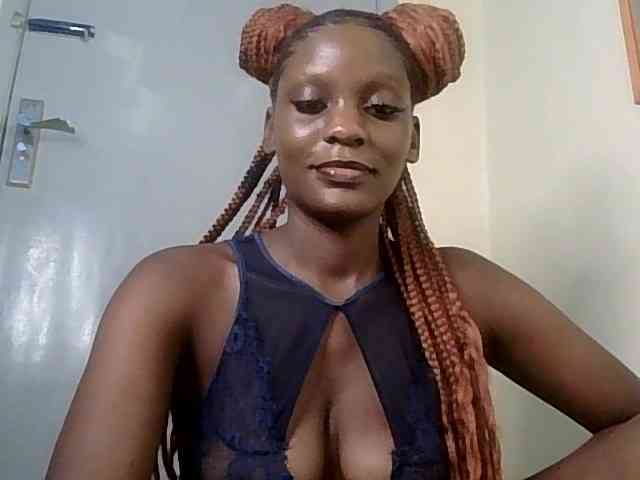 HornyCleo webcam