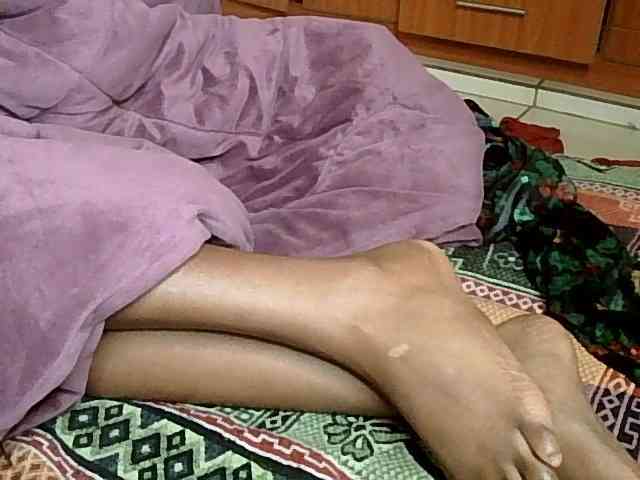 HornyCleo webcam