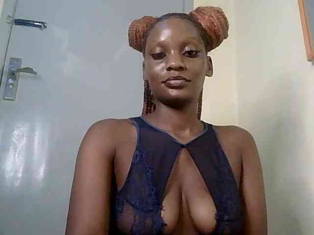 HornyCleo webcam