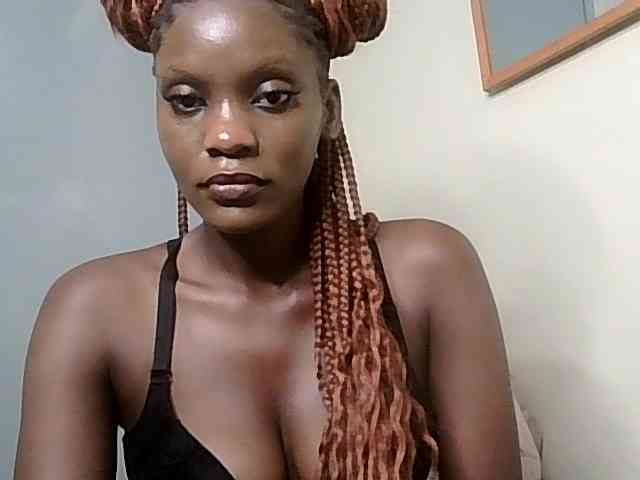 HornyCleo webcam