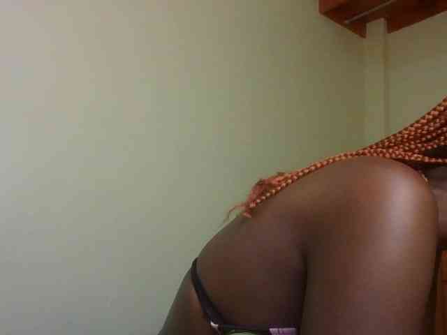 HornyCleo webcam