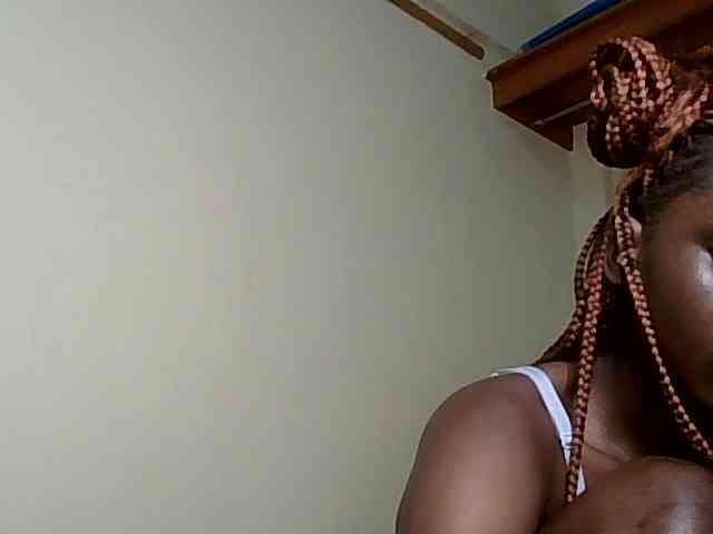 HornyCleo webcam