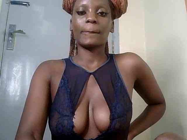 HornyCleo webcam