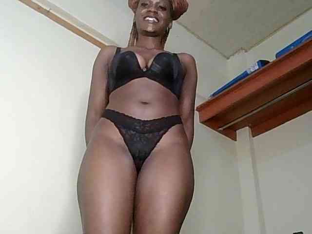 HornyCleo webcam