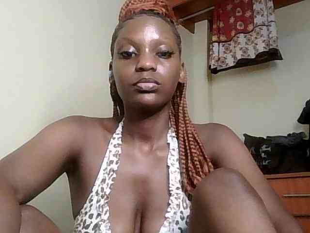 HornyCleo webcam