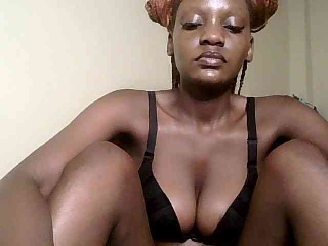 HornyCleo webcam