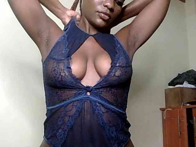 HornyCleo webcam
