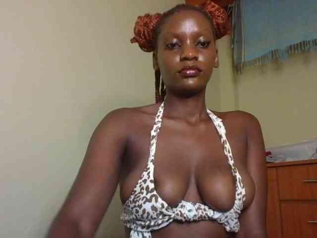 HornyCleo webcam