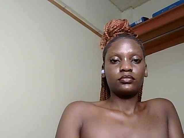 HornyCleo webcam