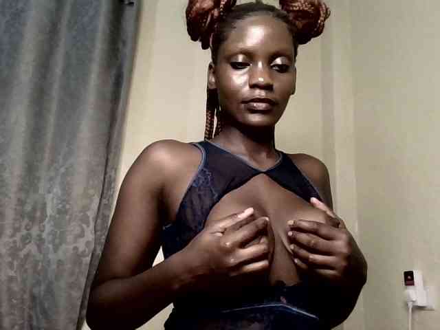 HornyCleo webcam
