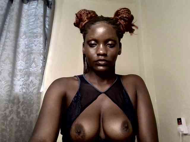 HornyCleo webcam
