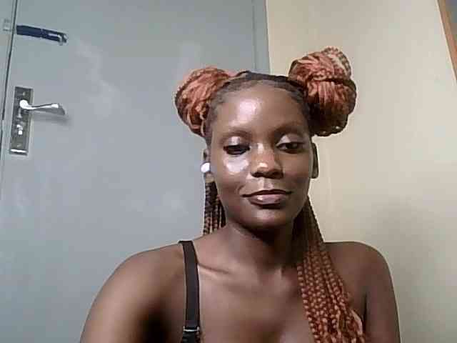 HornyCleo webcam